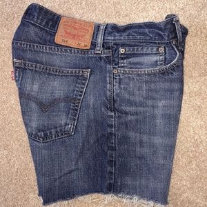 Levi's 514 Cut-Offs (32)
